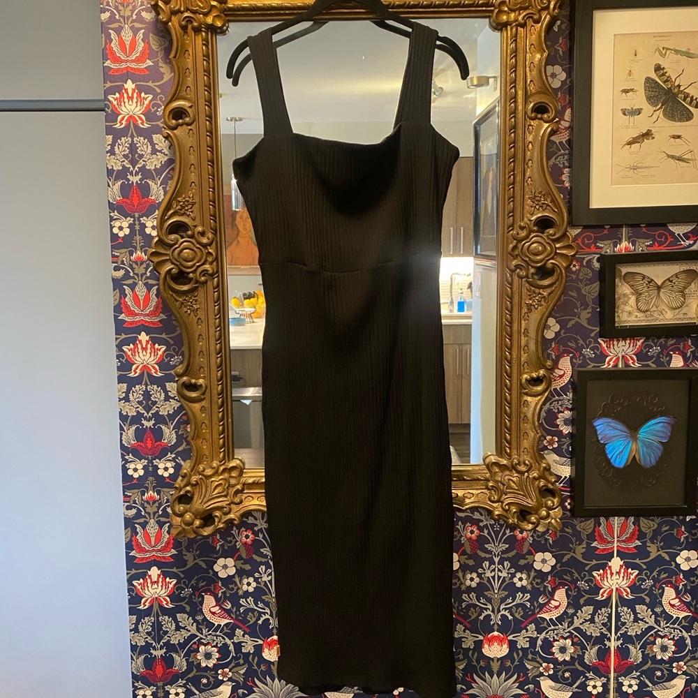 Tentree Black Ribbed Square-Neck Midi Dress
